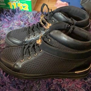 Aldo sneakers woman size 9